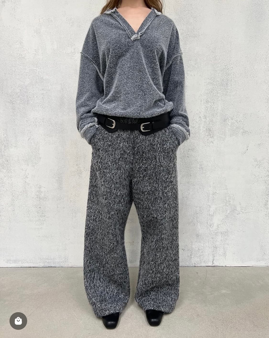 세릭 v넥 맨투맨 상품이미지1