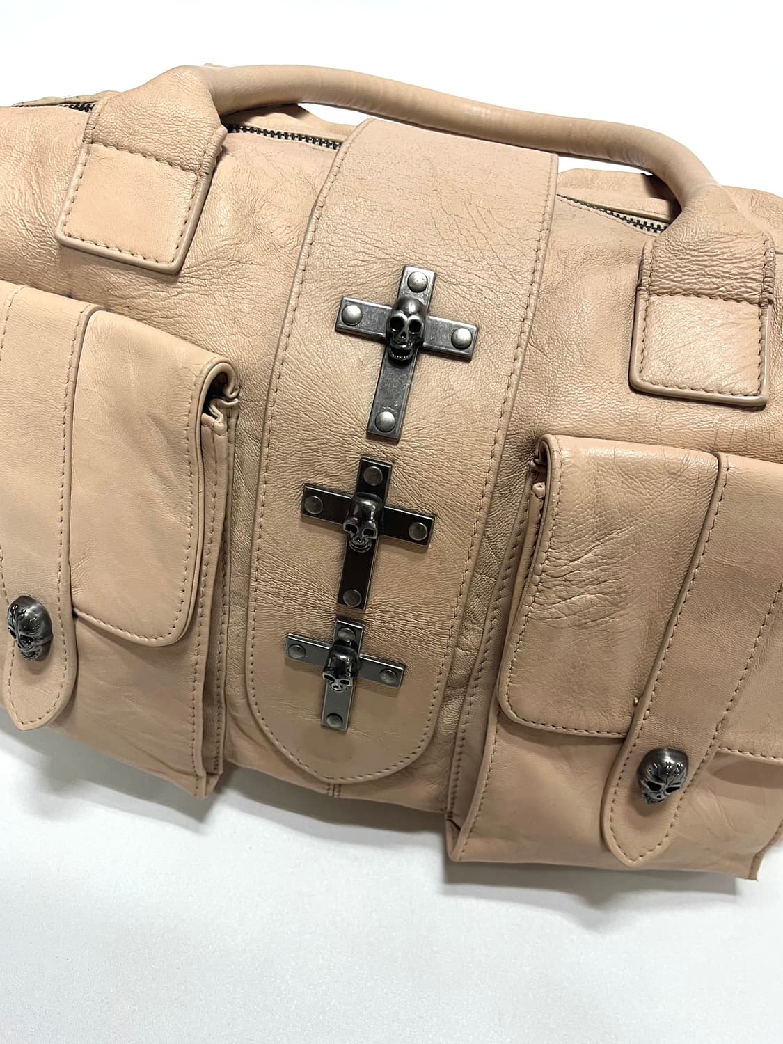 THOMAS WYLDE 스컬 레더 보스턴백 상품이미지4