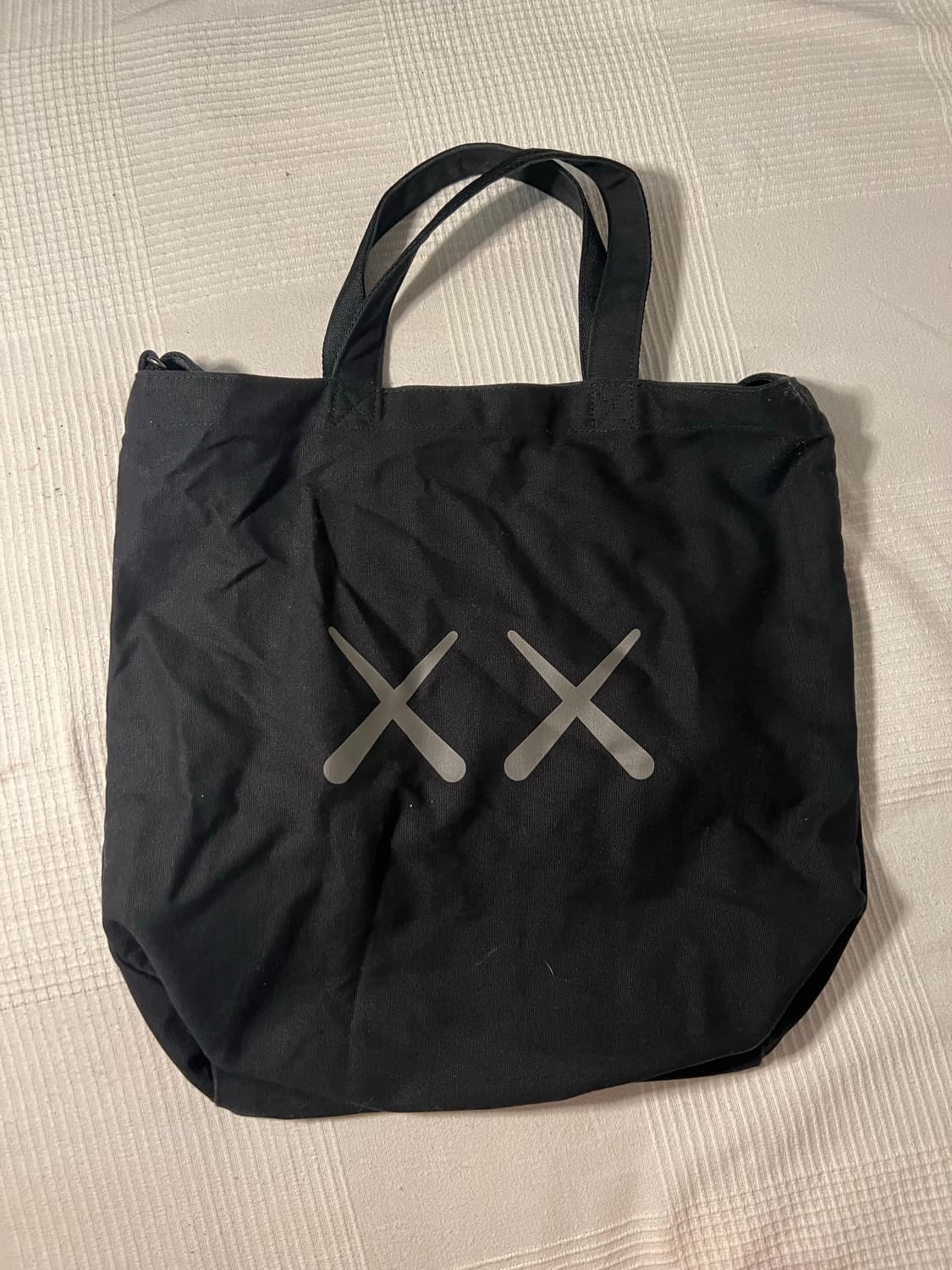 KAWS X WARHOL 유니클로 코튼백 상품이미지2