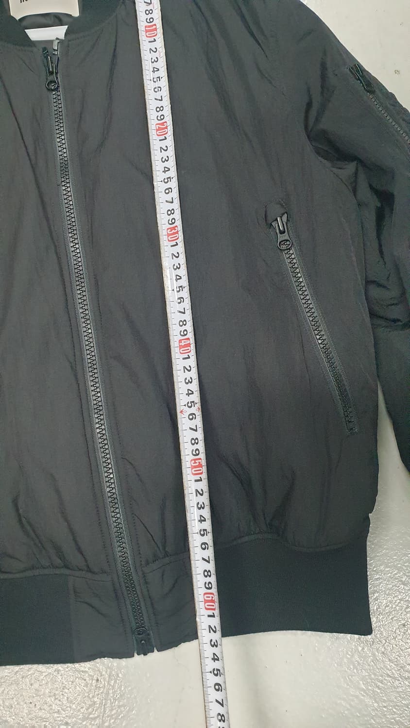 인사일런스 블랙 봄버 자켓 상품이미지4