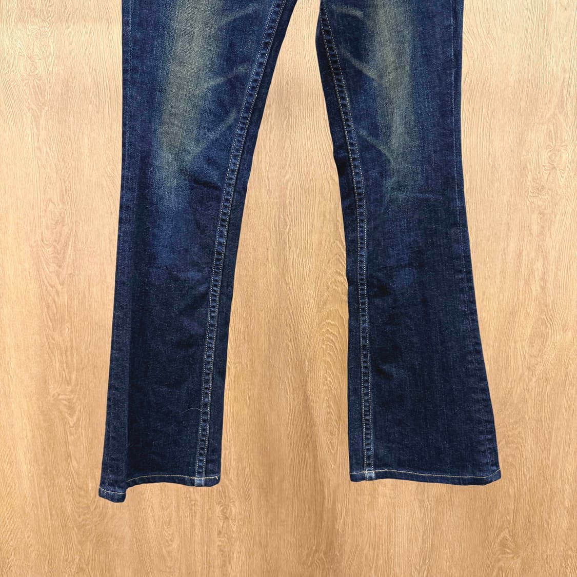 리바이스 워싱 데님 팬츠 레드 스티치 디테일 로고 가죽 패치 진청 상품이미지5