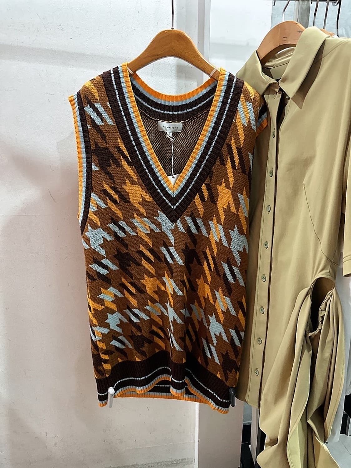 (정품/새상품) 리 매튜스 여성 V넥 오버핏 니트 베스트 상품이미지1