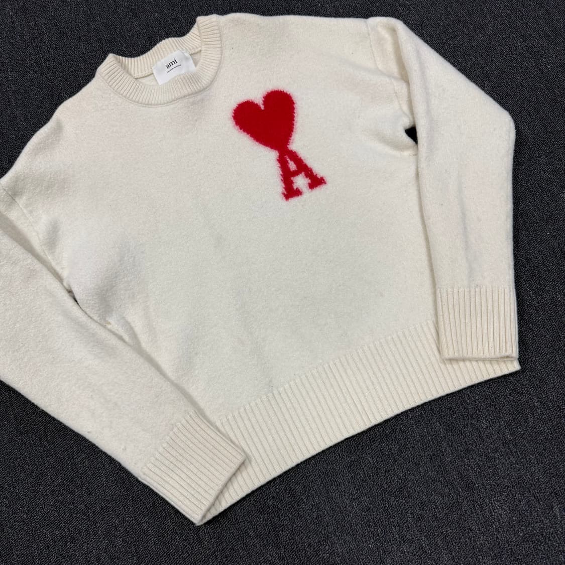 아미 빅 하트로고 모 니트 상품이미지3