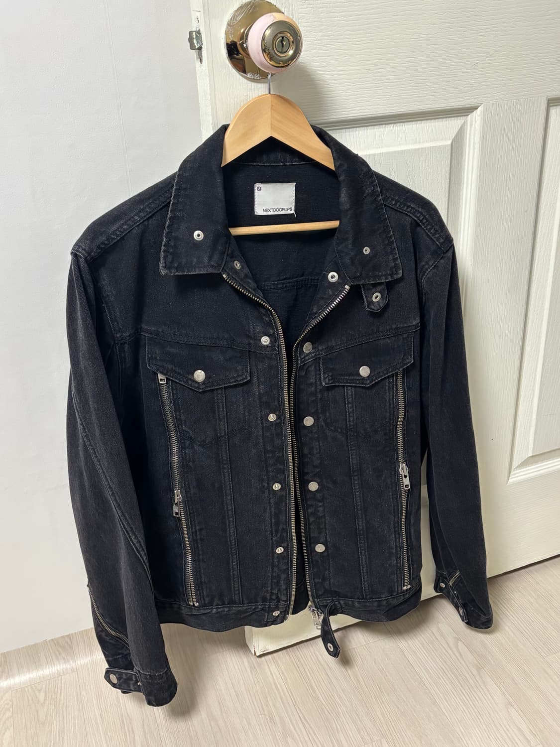 넥스트도어립스 트위스트 지퍼 트러커 자켓 상품이미지1