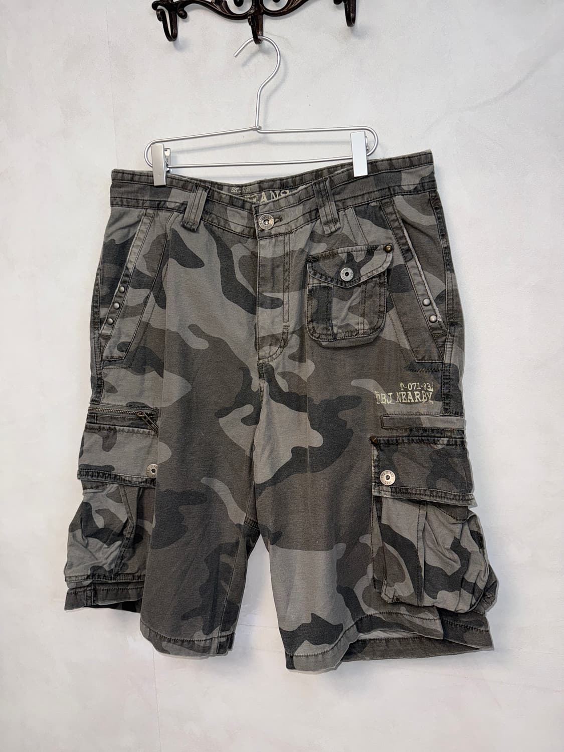 Gray camouflage multi pocket 카고반바지  상품이미지2
