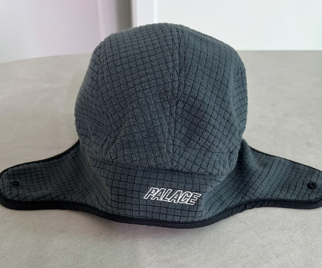 팔라스 그리드 플리스 리버시블 이어플랫 햇 상품이미지6
