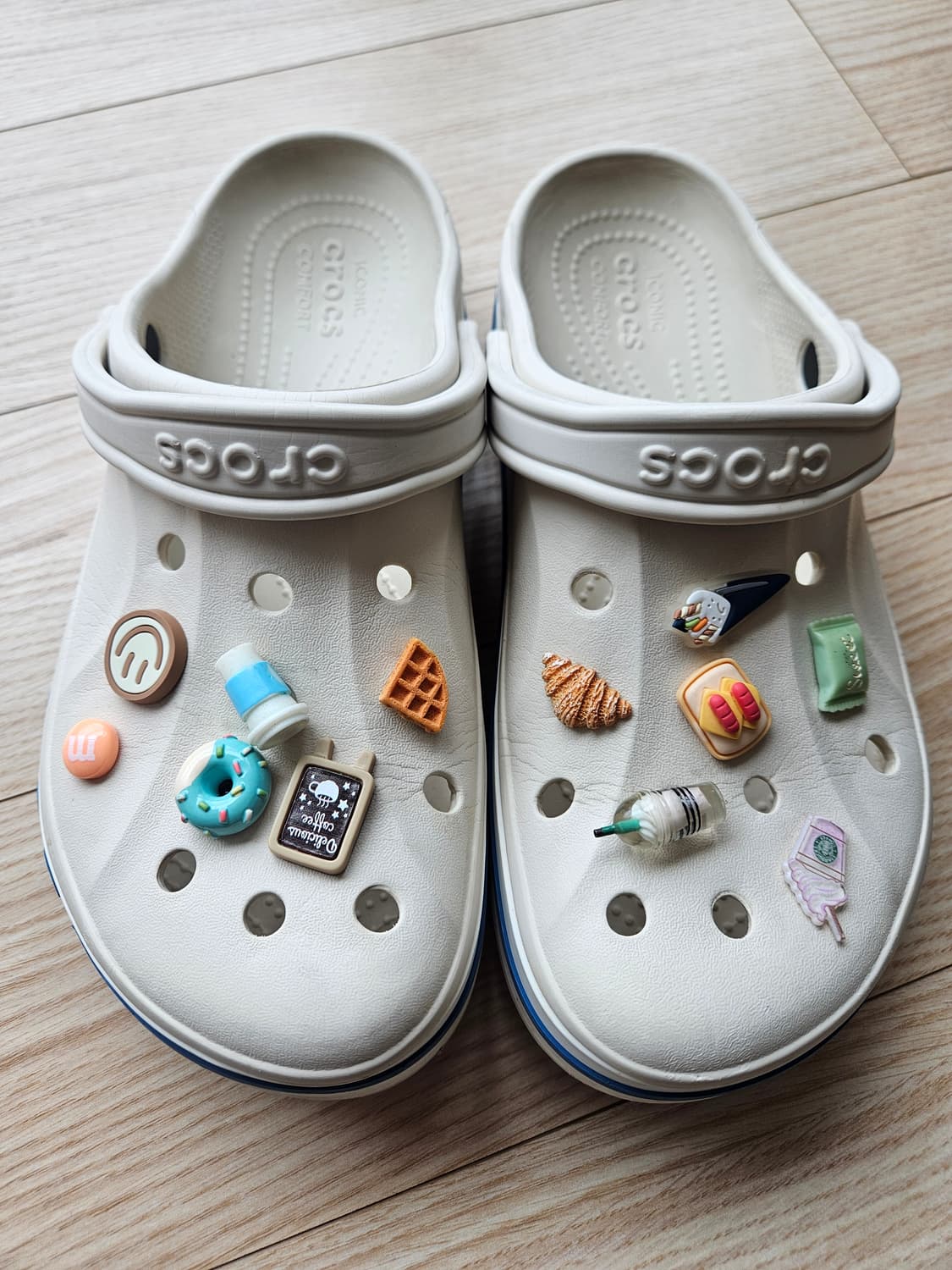 크록스바야밴드 M10W12(280)
베이지 상품이미지1