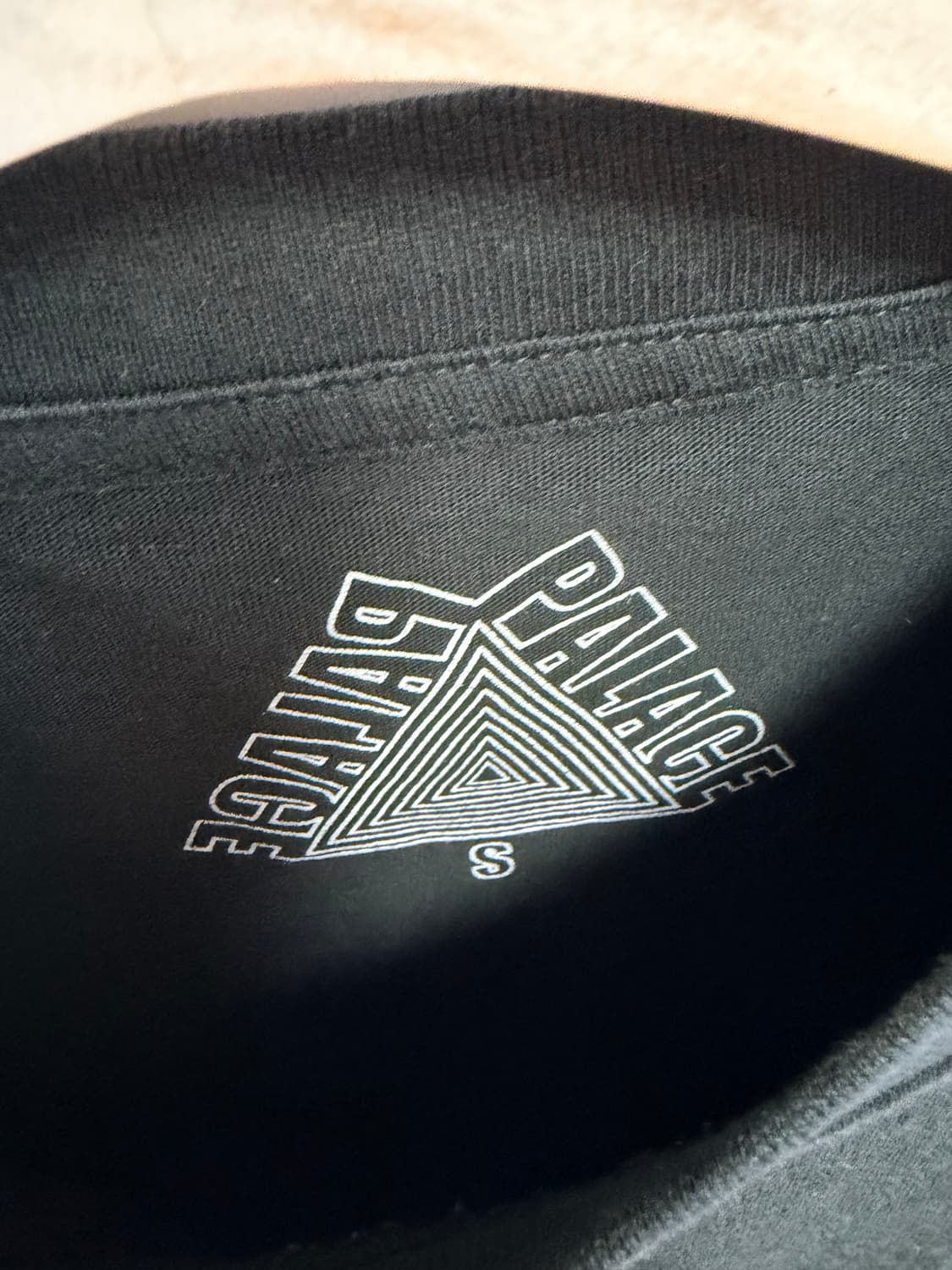 팔라스 페어리 그래픽 반팔티 블랙 S 상품이미지3