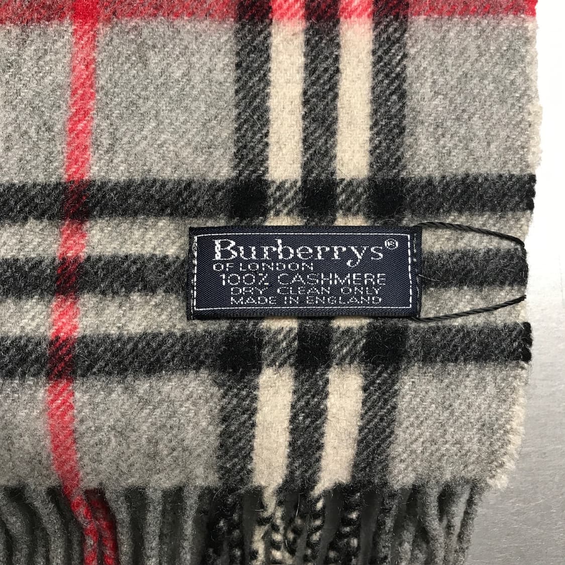 버버리 정품 캐시미어 머플러 그레이 상품이미지4