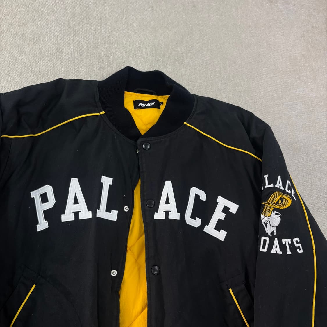 105 팔라스 22ss 고트 바시티 자켓 상품이미지3