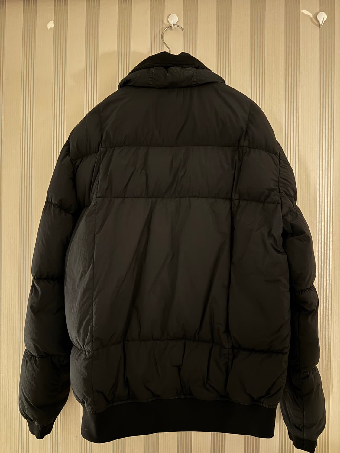 [L] 스톤아일랜드 클링클랩스 패딩 20FW 상품이미지3