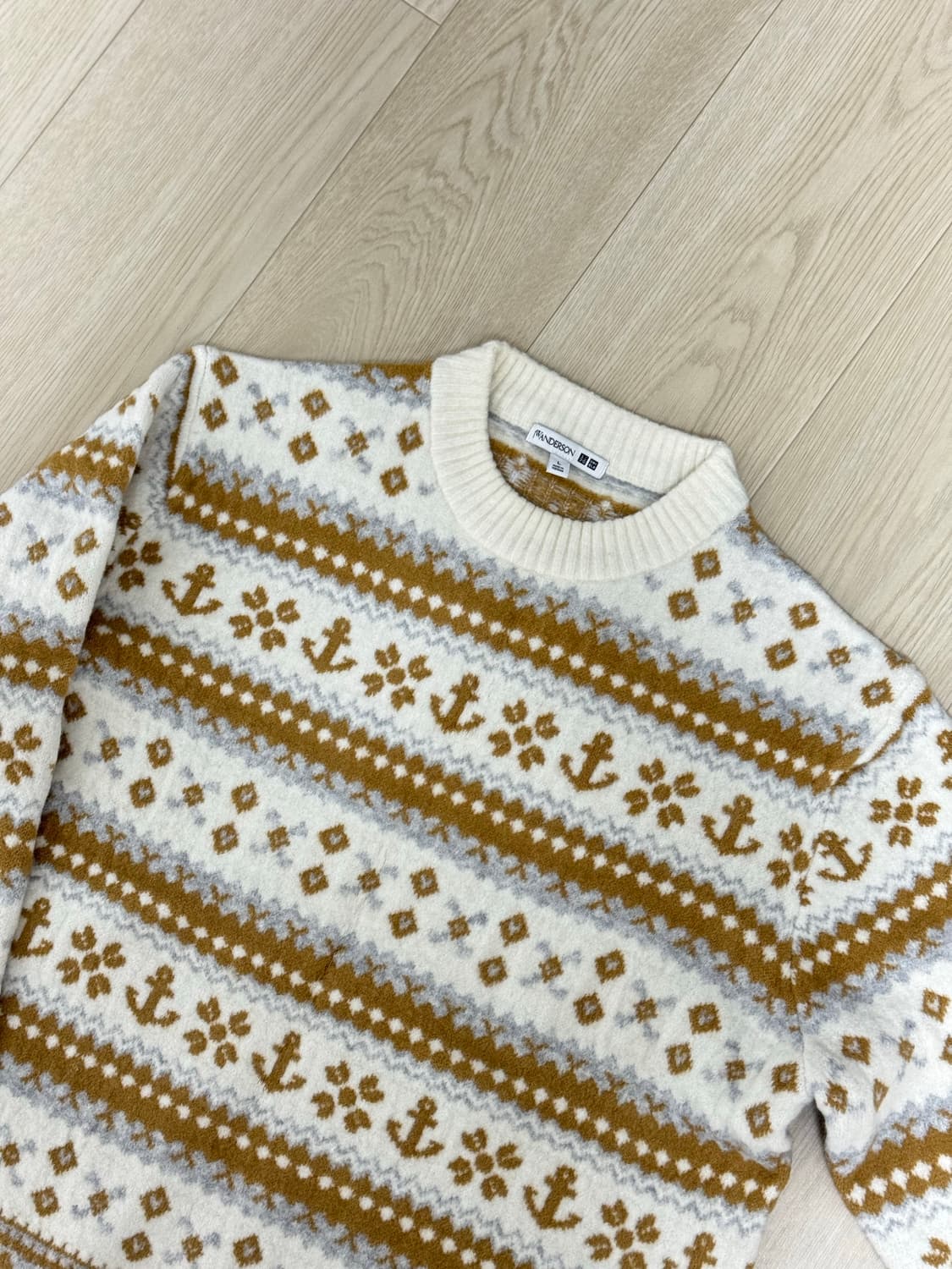 [L] 유니클로 JWA 수플레얀페어아일크루넥스웨터 상품이미지2