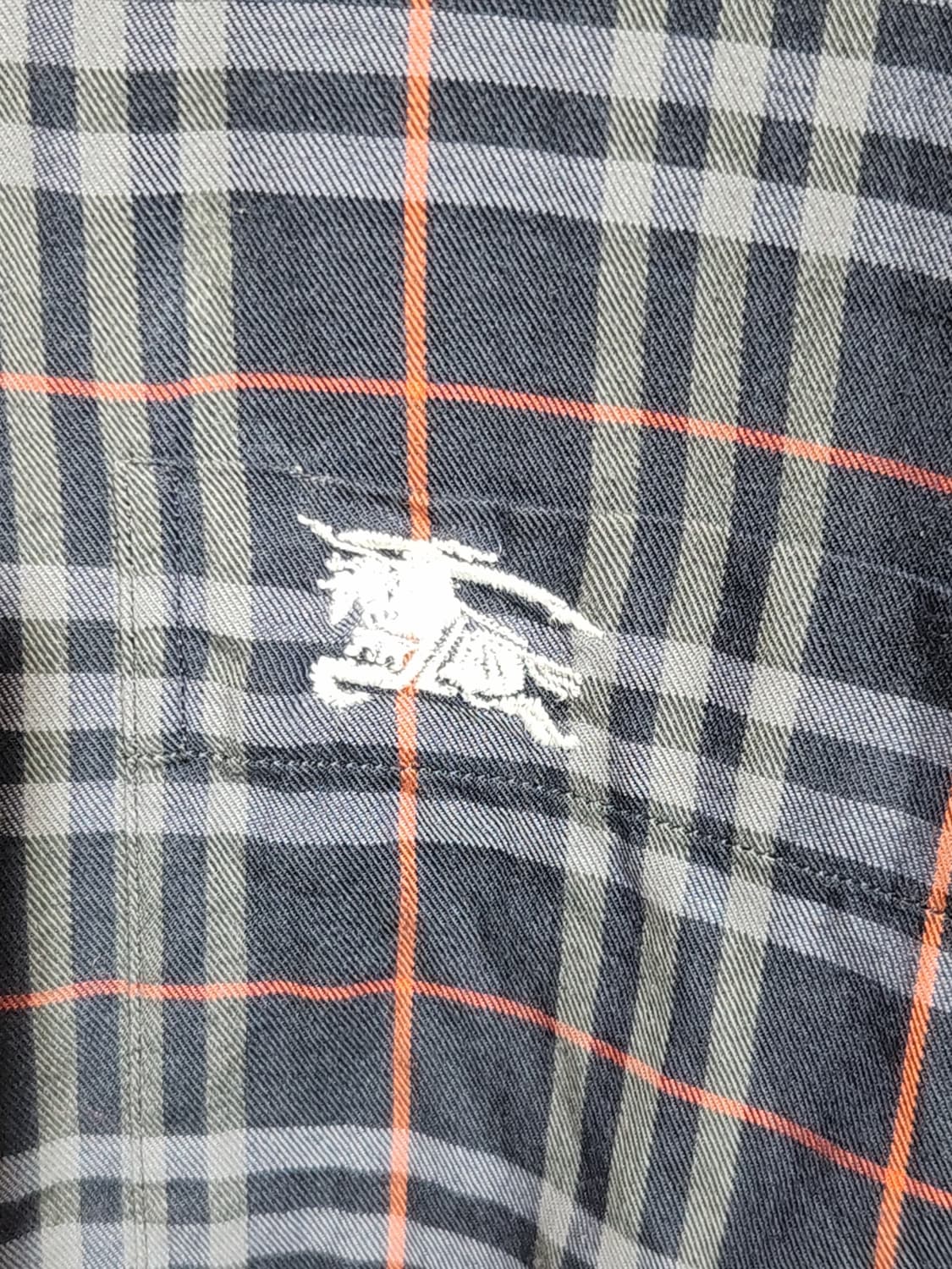 (L) 버버리 체크남방 네이비 포켓 로고 셔츠 캐주얼  상품이미지4