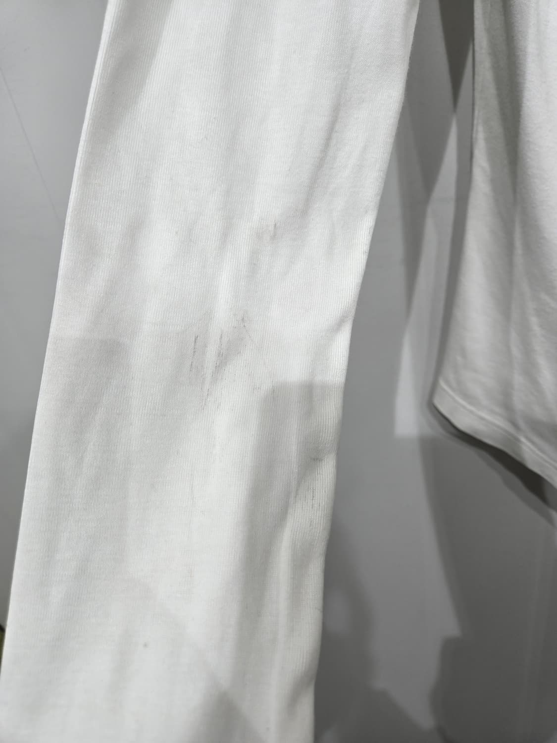 버버리 화이트 가디건 긴팔티 상품이미지7