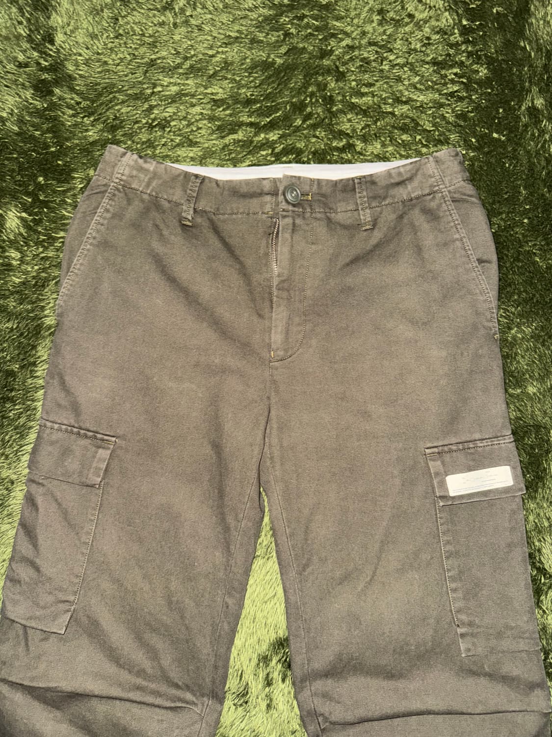 [2] UNDERCOVER 10AW 로고 라벨 카고 팬츠 올리브 상품이미지5