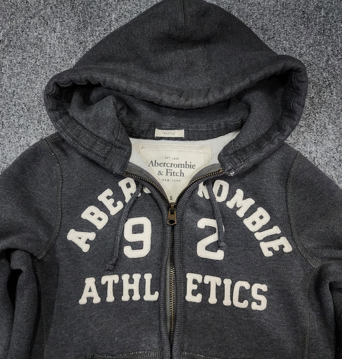 아베크롬비 빈티지 Y2K 스펠로고 후드집업 S 상품이미지4