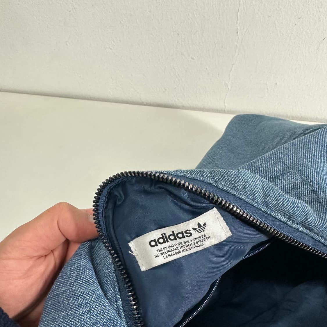 우먼OS 아디다스오리지날 연청워시드 데님에코백 상품이미지5