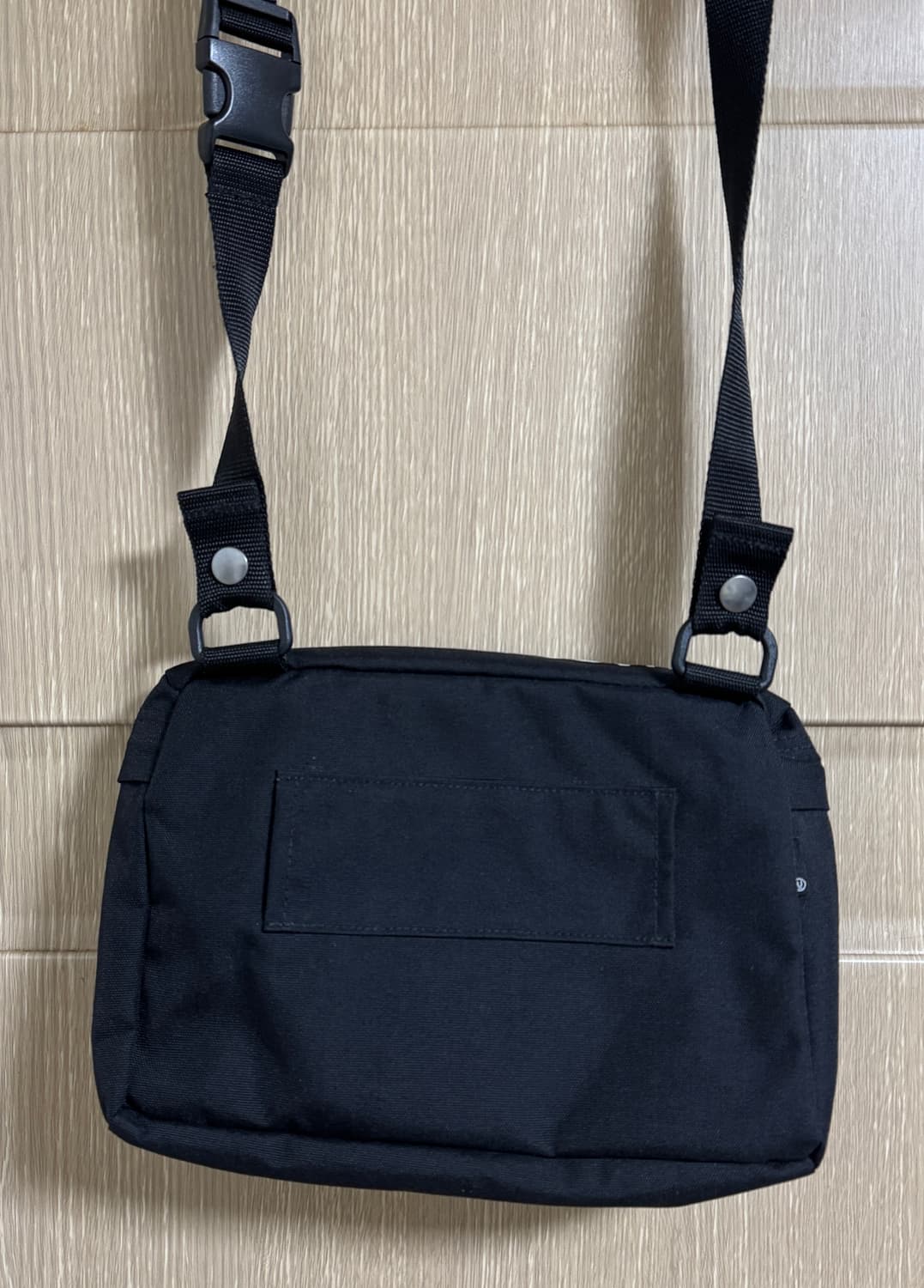 이스트팩 언더커버 크로스백 상품이미지2