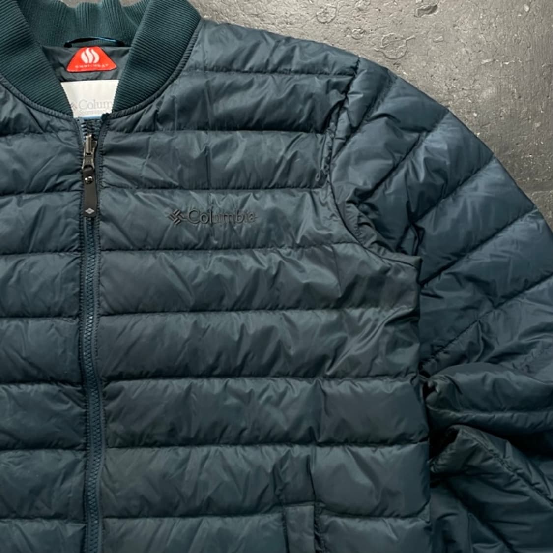 100 콜럼비아 경량패딩  상품이미지2