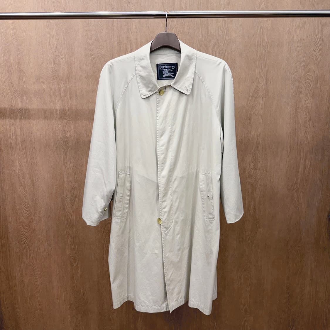 버버리 코튼 싱글 롱 코트 히든 버튼업 디테일 레귤러핏 아이보리 상품이미지2