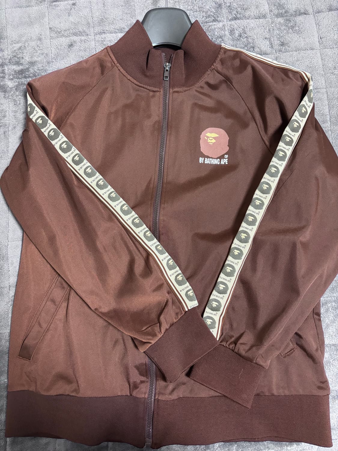 BAPE 베이프 에이프 브라운 트랙 져지 상품이미지1