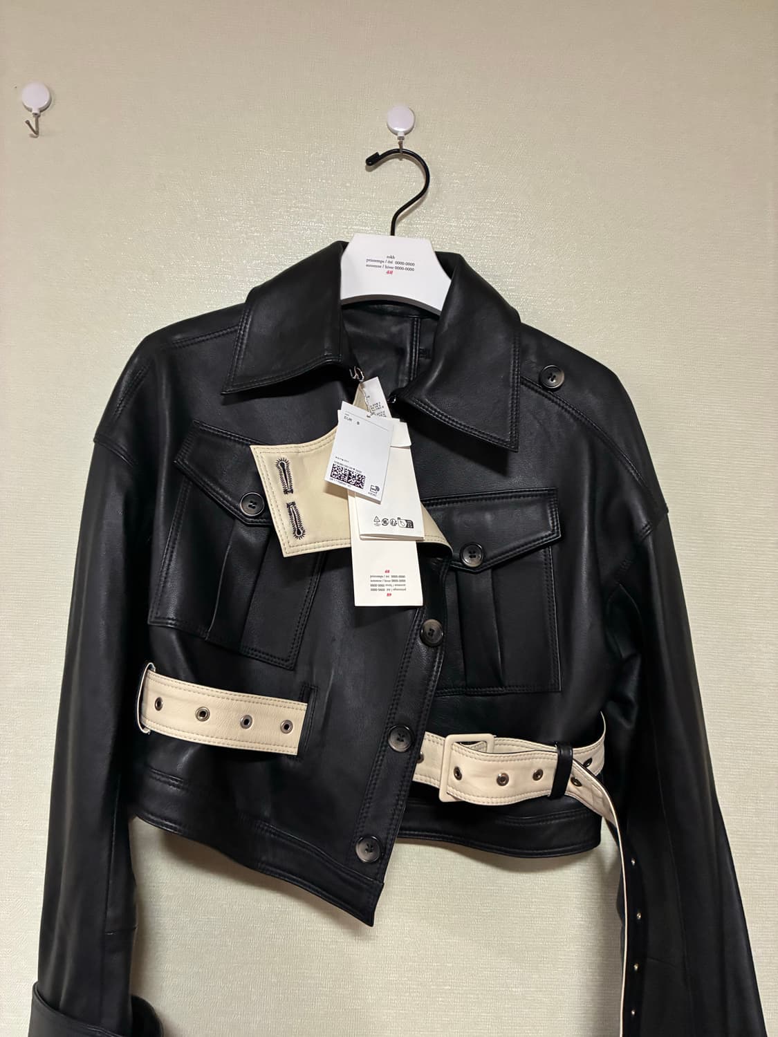 무배 H&M Rokh 콜라보 크롭트 레더 재킷 새상품 상품이미지2