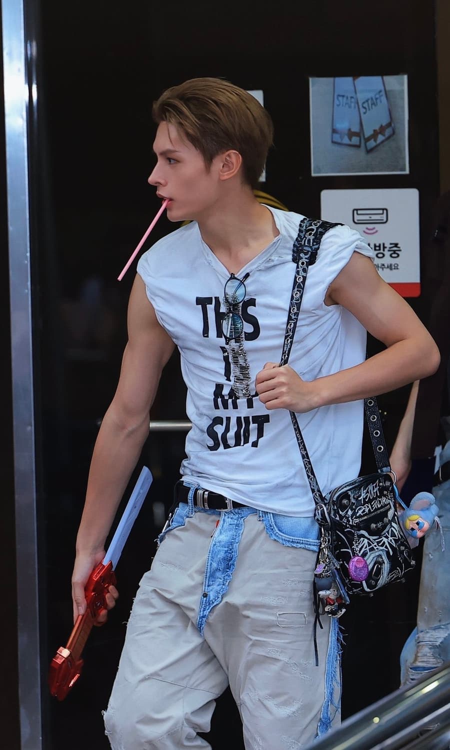 (~2/5, 코르티스 제임스 착용) 발렌시아가 익스플로러 백팩 블랙 상품이미지4