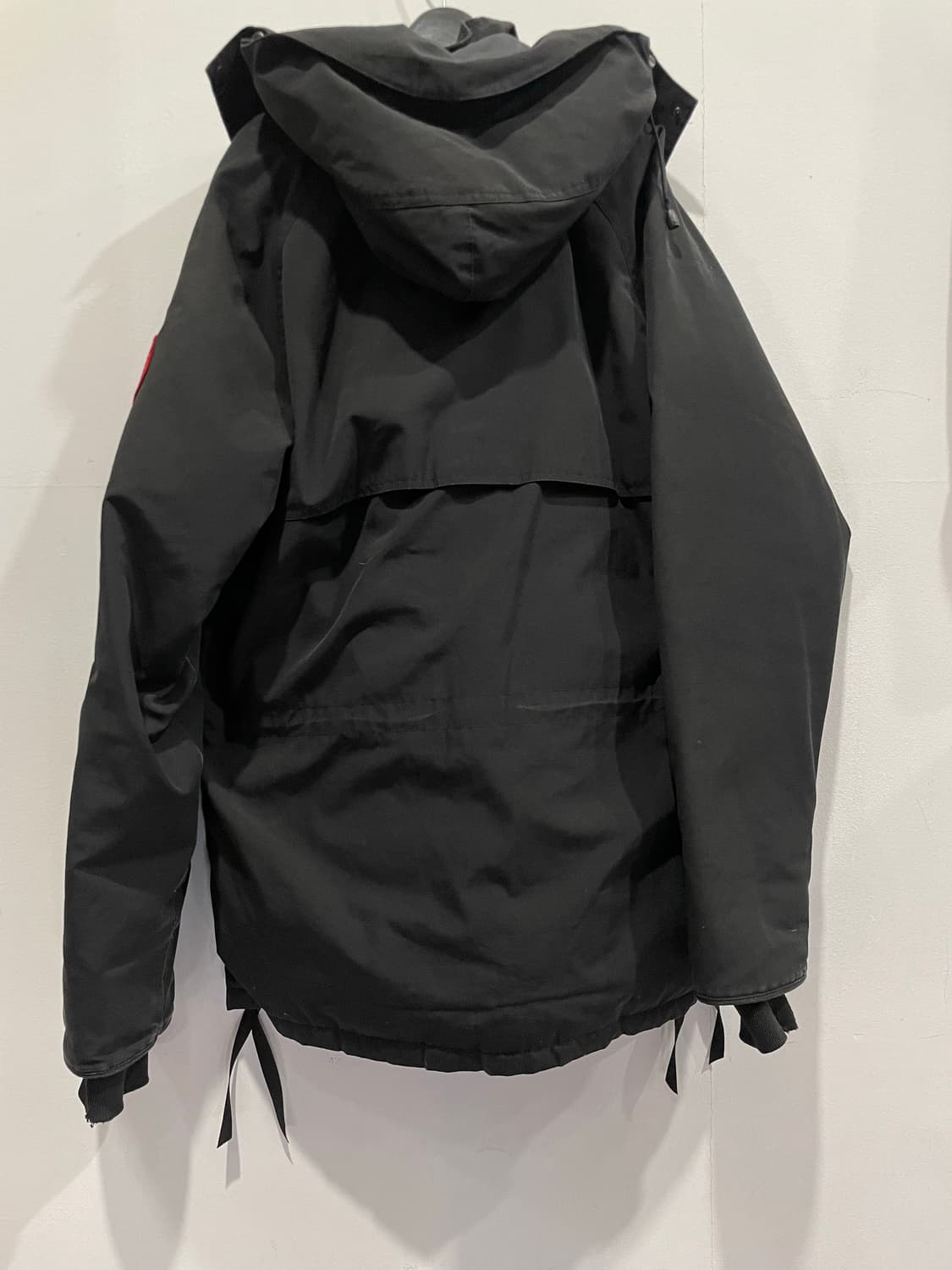 캐나다 구스 Constable 블랙 패딩 M 정품 상품이미지2