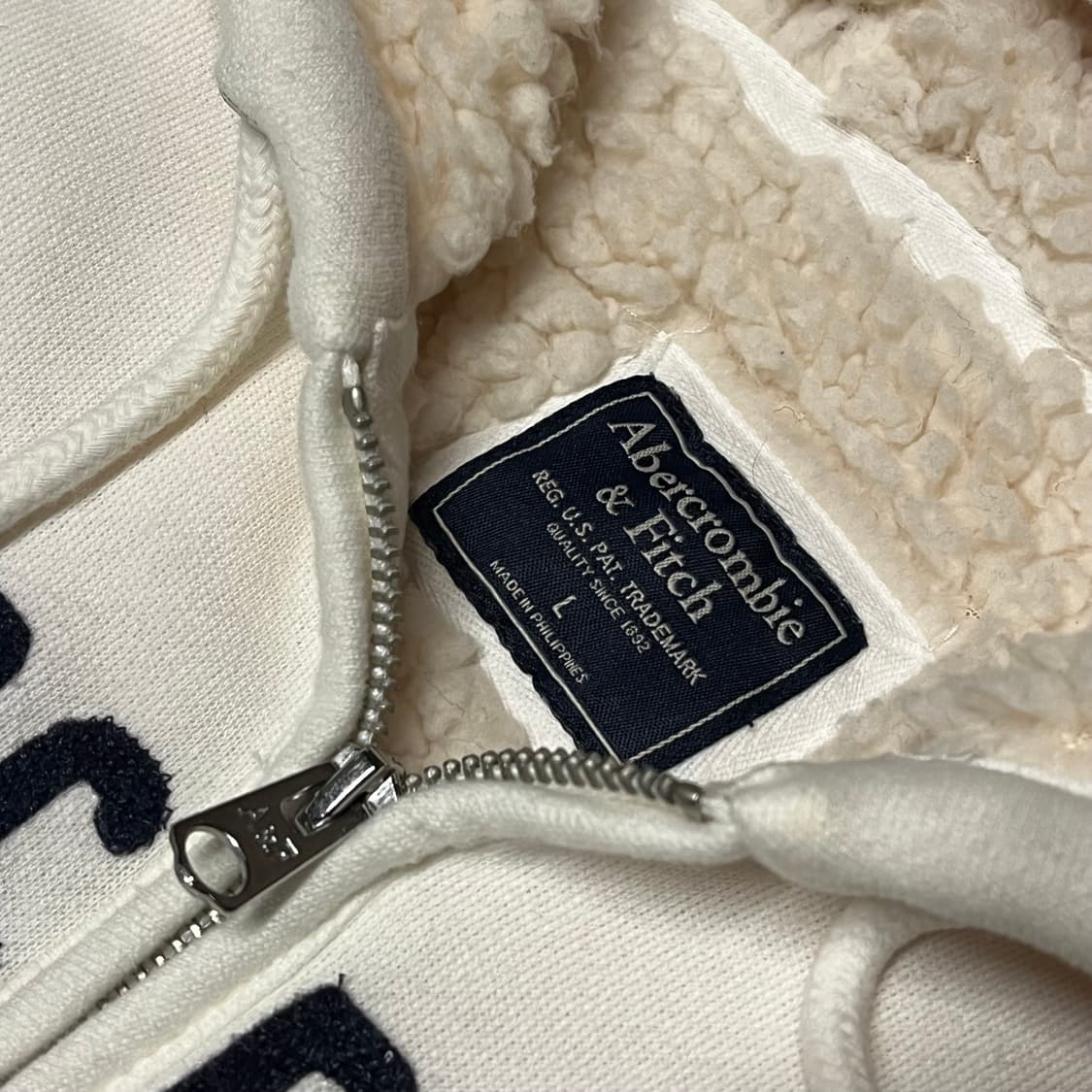 아베크롬비 y2k 울프죠 화이트 후드집업 L 상품이미지3