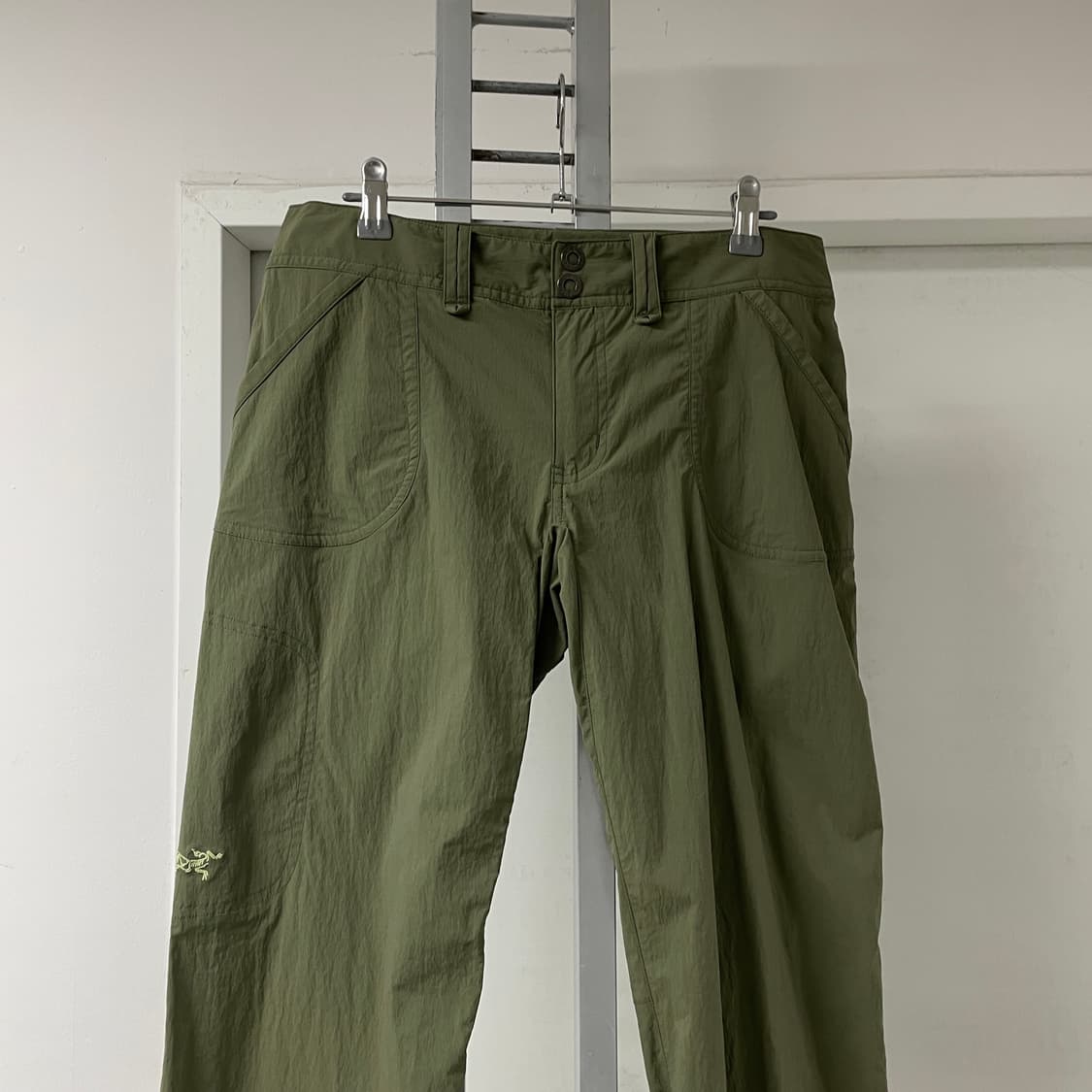 아크테릭스 카키 팬츠 32(W) 상품이미지2