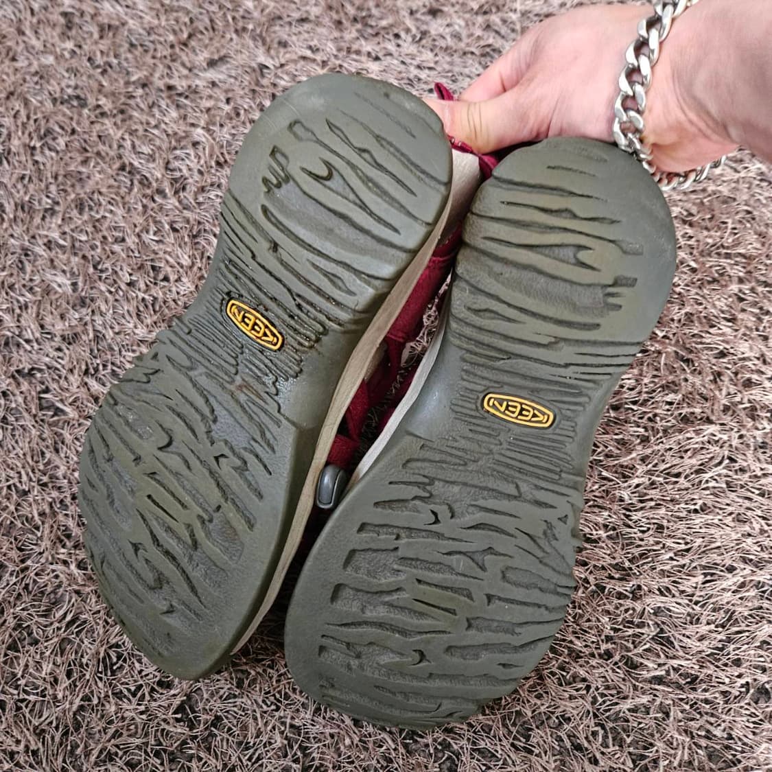 킨(KEEN) 버건디 위스퍼 스트렙 샌들 상품이미지9