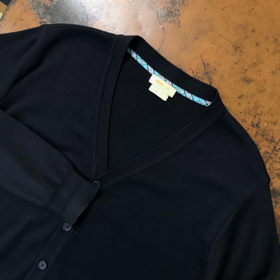 미치코 런던 네이비 브이넥 코튼 니트 가디건 남성 105 사이즈 상품이미지3