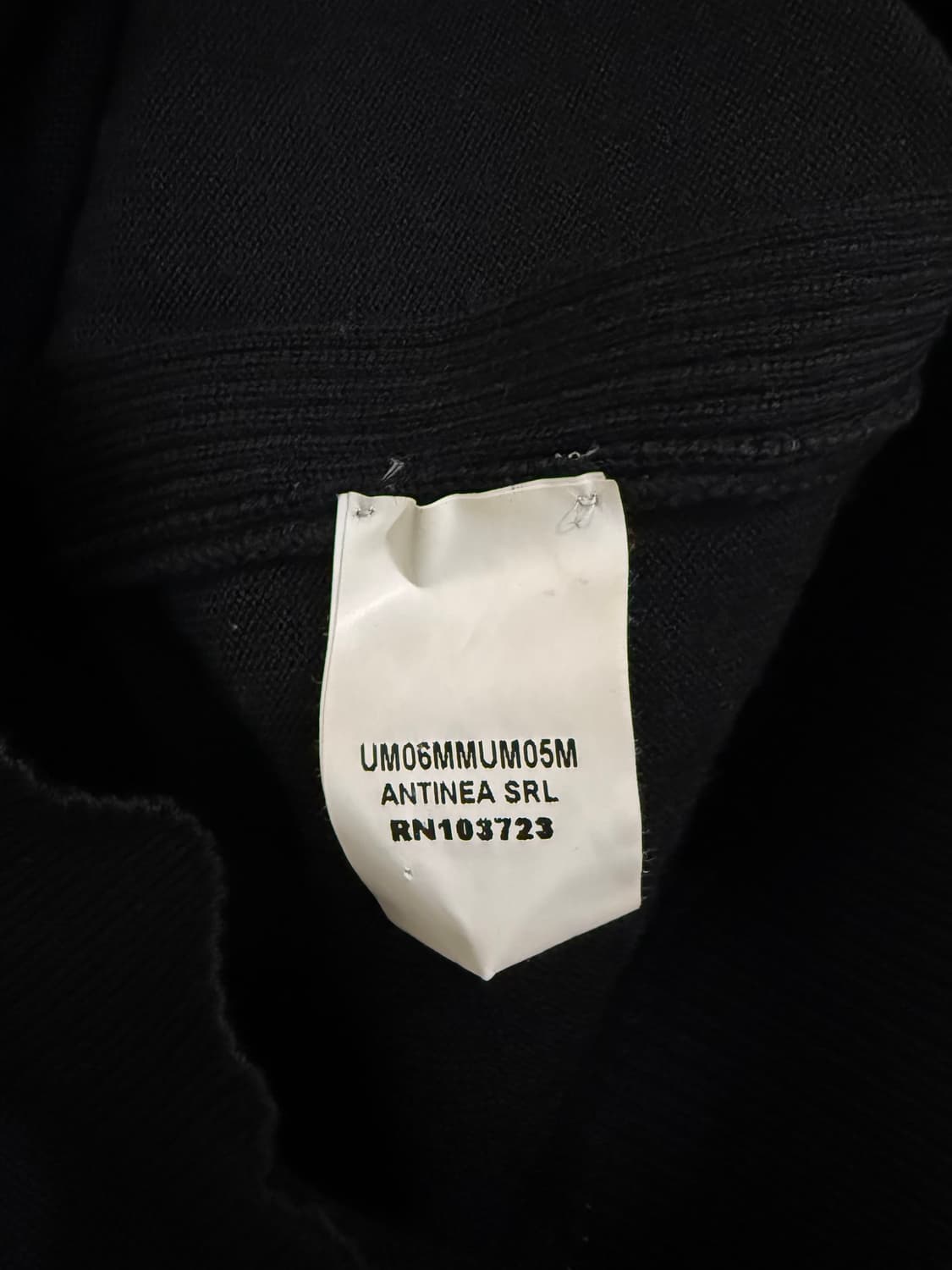 아르마니 꼴레지오니 블랙 니트 정품 상품이미지5