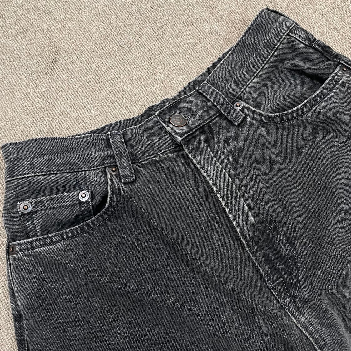 cos 코스 와이드핏 블랙 워싱 데님 25 상품이미지2