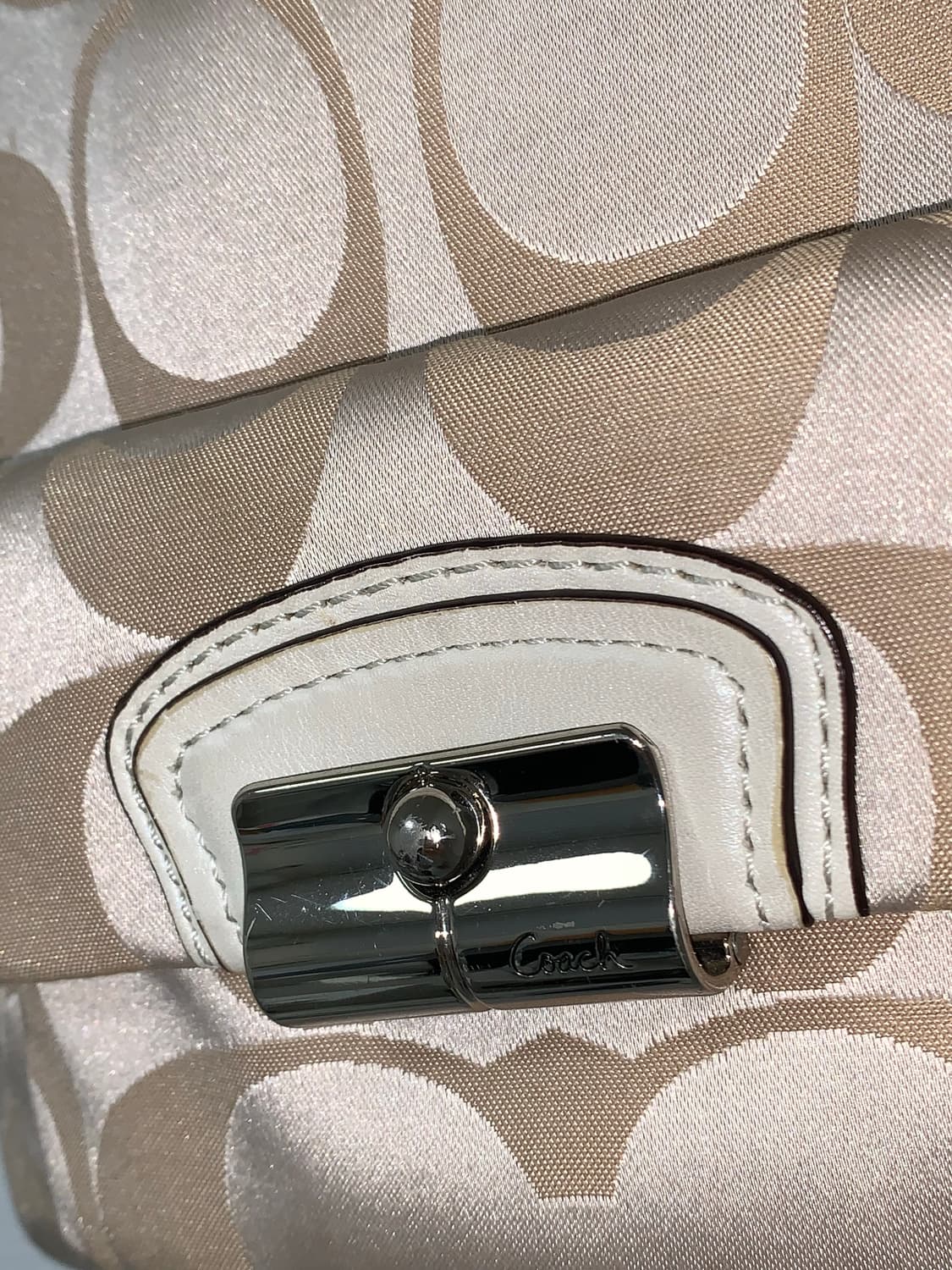 Coach ivory y2k shoulder bag 상품이미지3