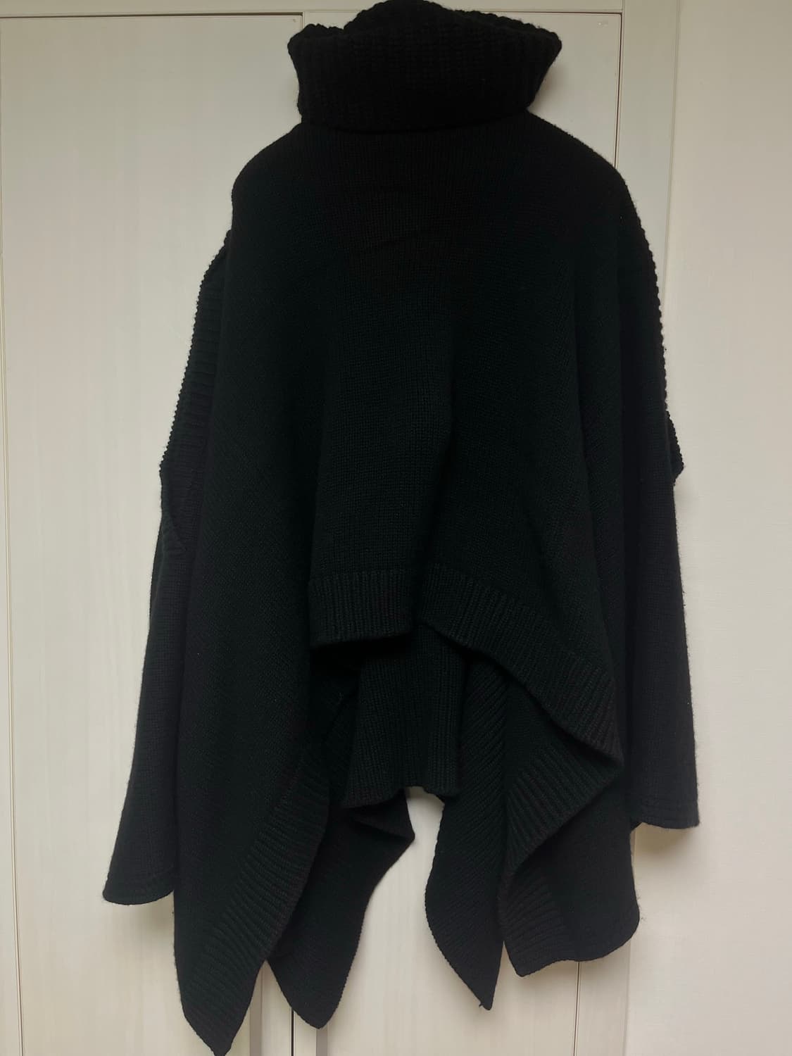 솔로이스트 투페이스 니트 상품이미지4