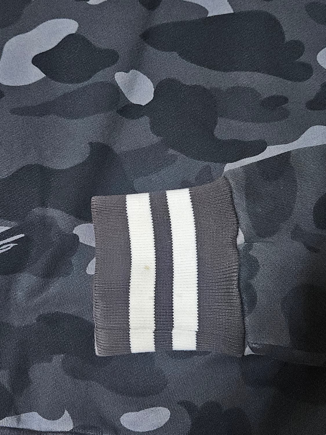 베이프 BAPE 흑계 카모 바시티 M 팝니다 상품이미지4