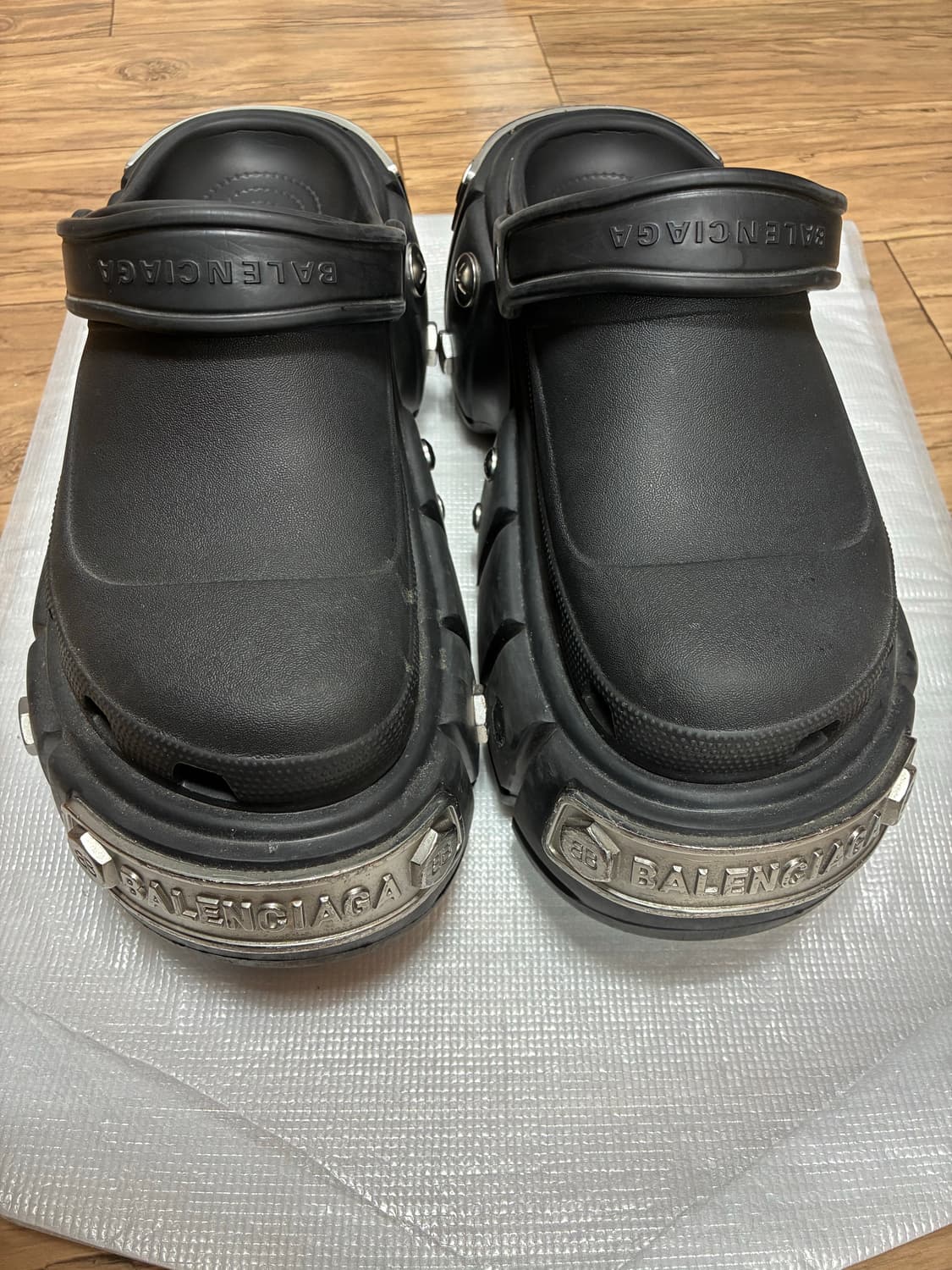 [42] 발렌시아가 하드크록스 상품이미지1