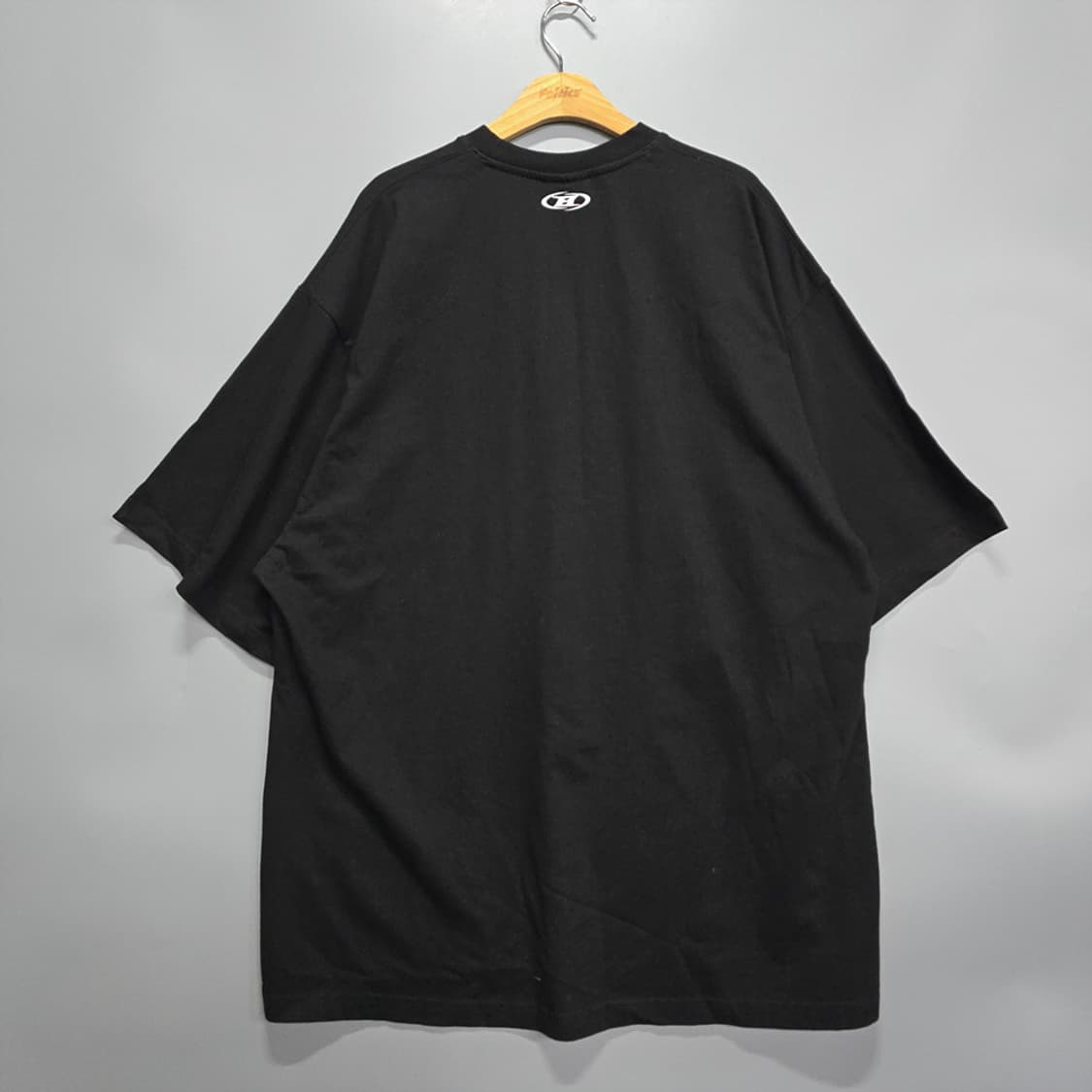 새제품)본투윈(BORNTOWIN) 프로틴 그래픽 오버핏 반팔티 F 상품이미지4