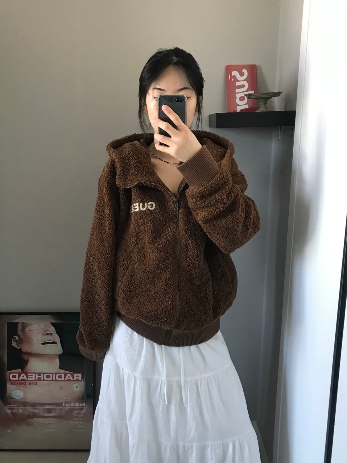 게스 자수로고 브라운 플리스 후드집업 상품이미지4