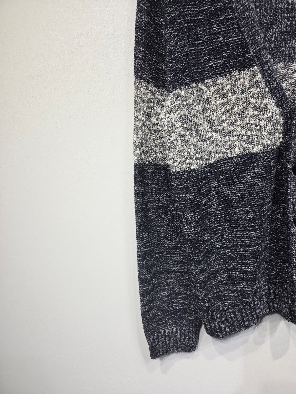 지오송지오(ZIO SONGZIO) 린넨 혼방 배색 니트 가디건 상품이미지4