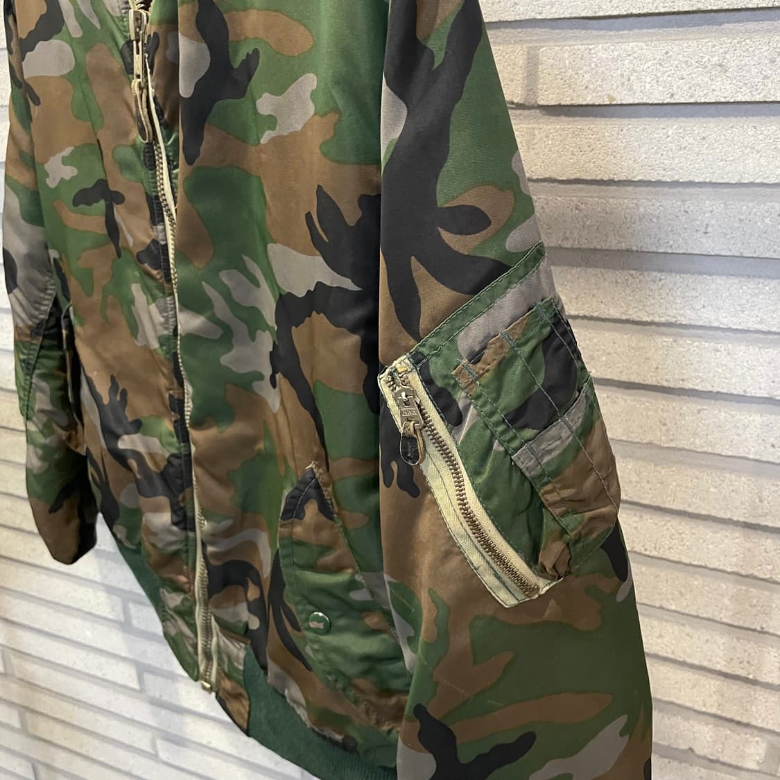 MA-1 항공점퍼 카모 패턴 소매 포켓 디테일 카키 상품이미지6