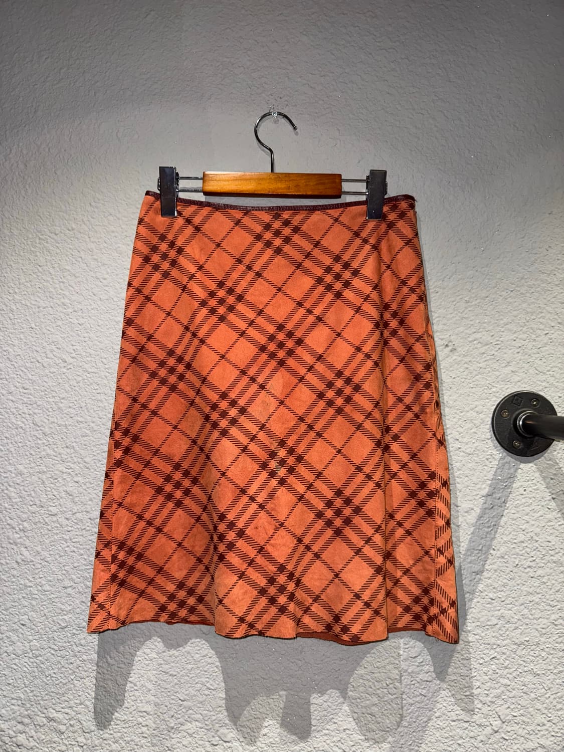 버버리 노바체크 스웨이드 스커트  상품이미지5