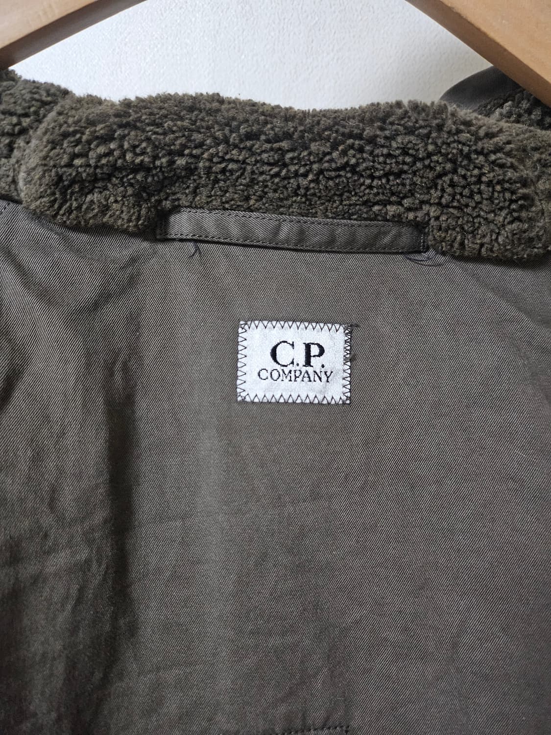 cp컴퍼니 토끼털 야상 100(105-110) 상품이미지4