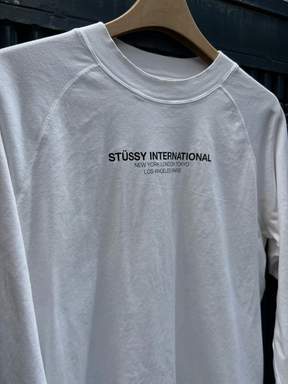 스투시 인터내셔널 화이트 긴팔티 상품이미지2