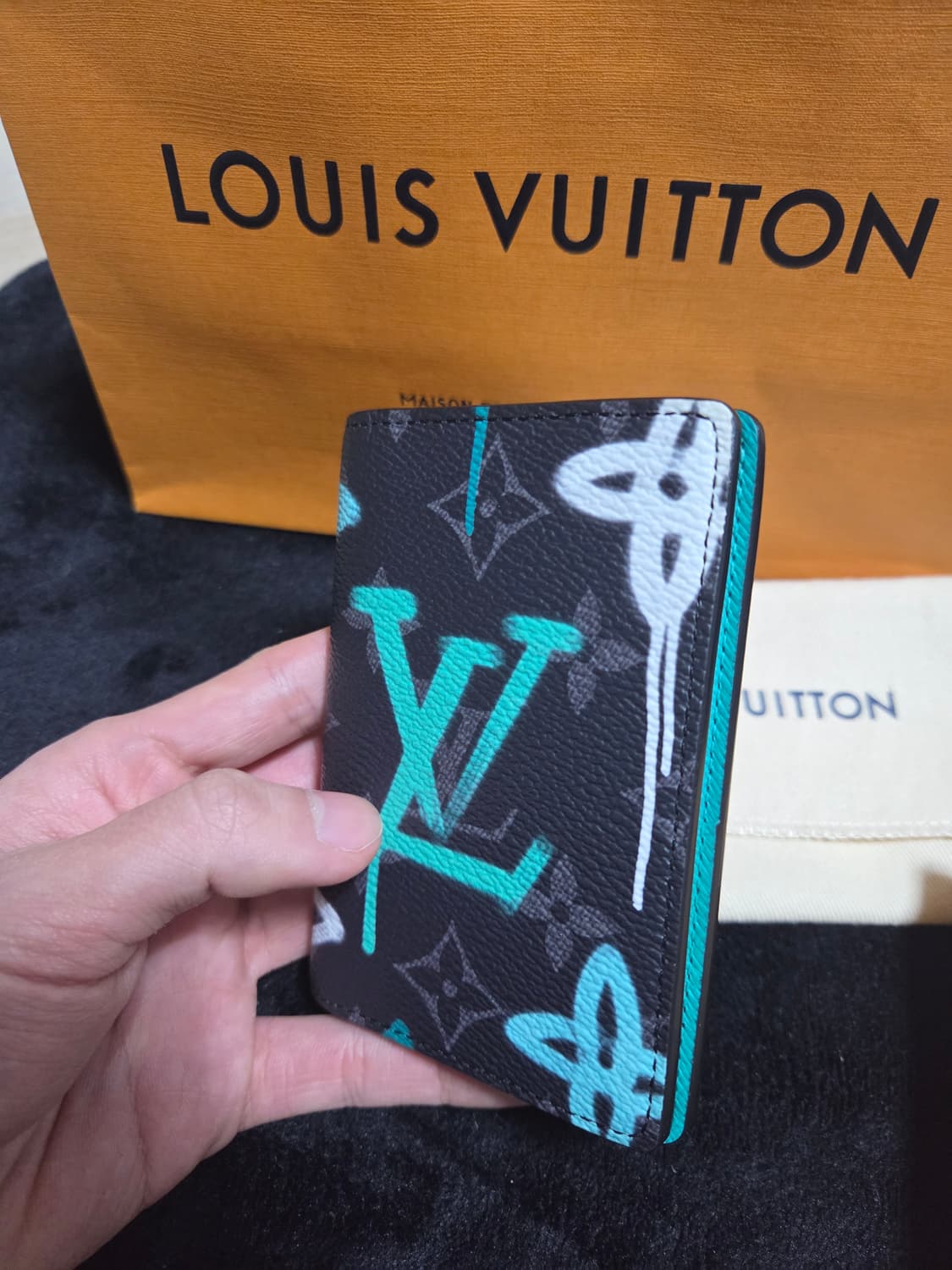 [정품/s+] 루이비통 오거나이저 그린 라이츠

(한정판) 상품이미지3