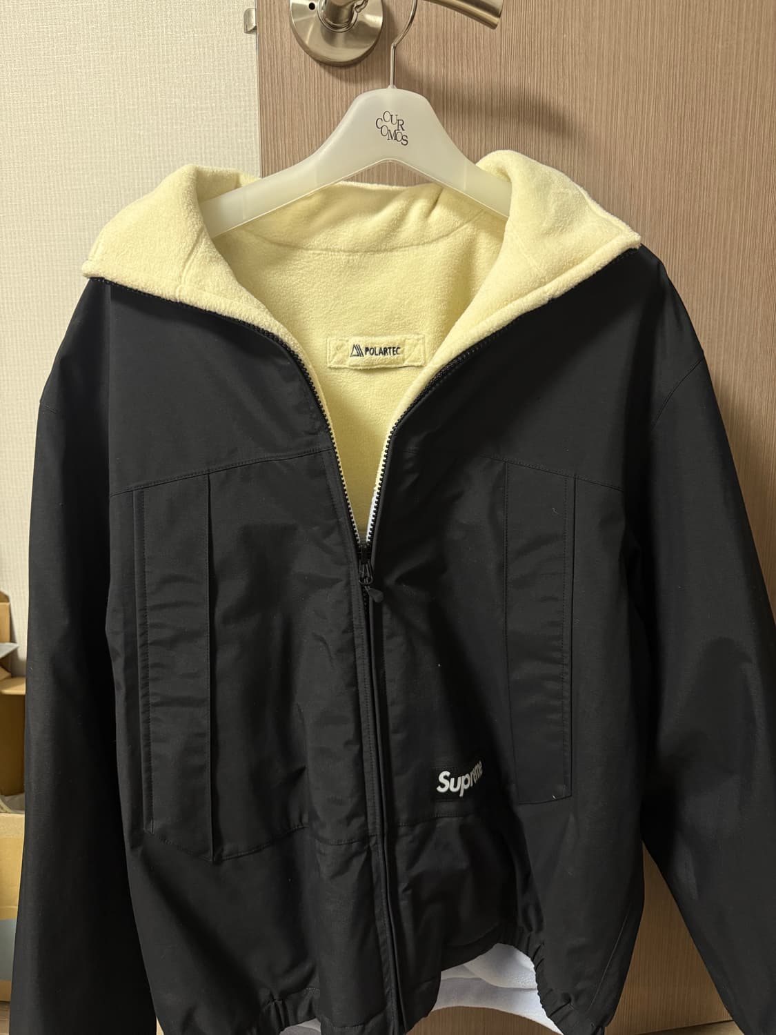 슈프림 고어텍스 리버시블 폴라텍 라인드 자켓 블랙 (22SS) 상품이미지3