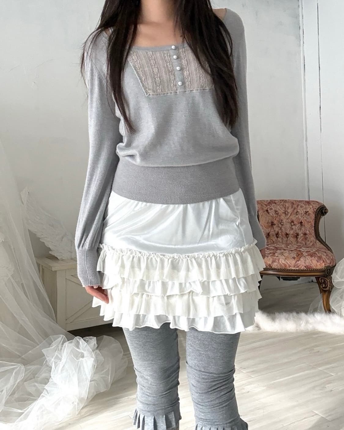 White frilled skirt and leggings set  상품이미지1