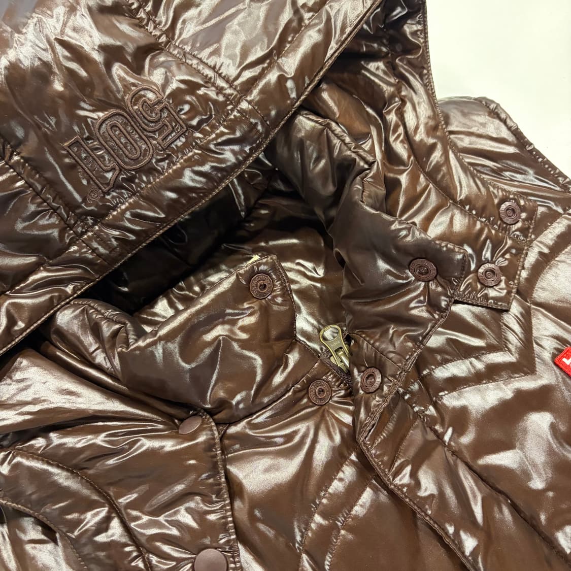 [165] 리바이스 우먼 유광 브라운 후드 패딩 조끼 B632 상품이미지6