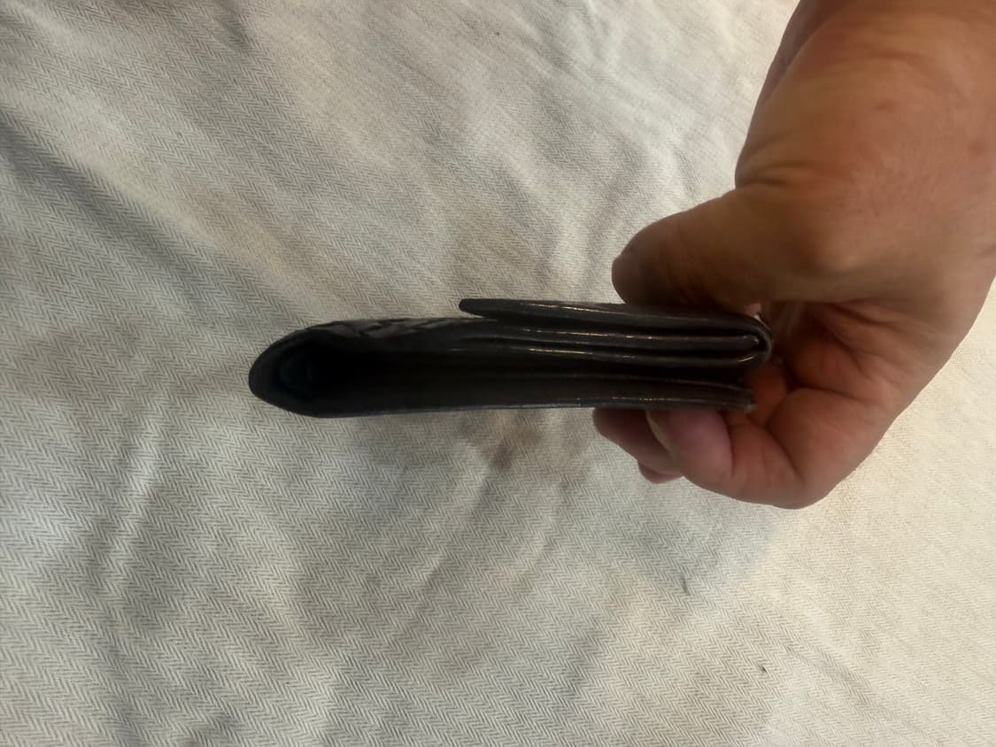 정품 보테카베네타 동전 반지갑 팝니다 상품이미지2